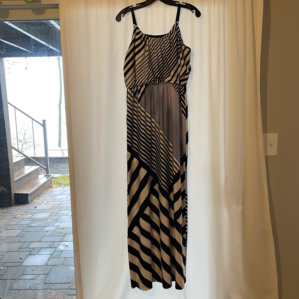 Bailey Girl Maxi Dress | Size Large